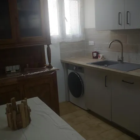 Typical Corsican Apartamento Cervione