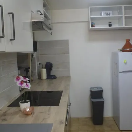 Charmant Appartement Climatise En Plein Coeur Du Village Et Proche Des Plages Avec Wifi Cervione