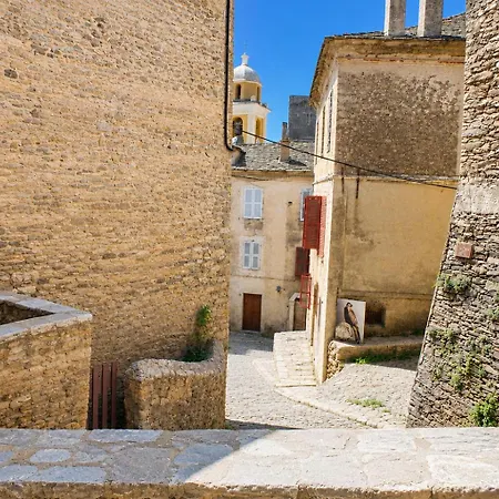 Charmant Appartement Climatise En Plein Coeur Du Village Et Proche Des Plages Avec Wifi * Cervione